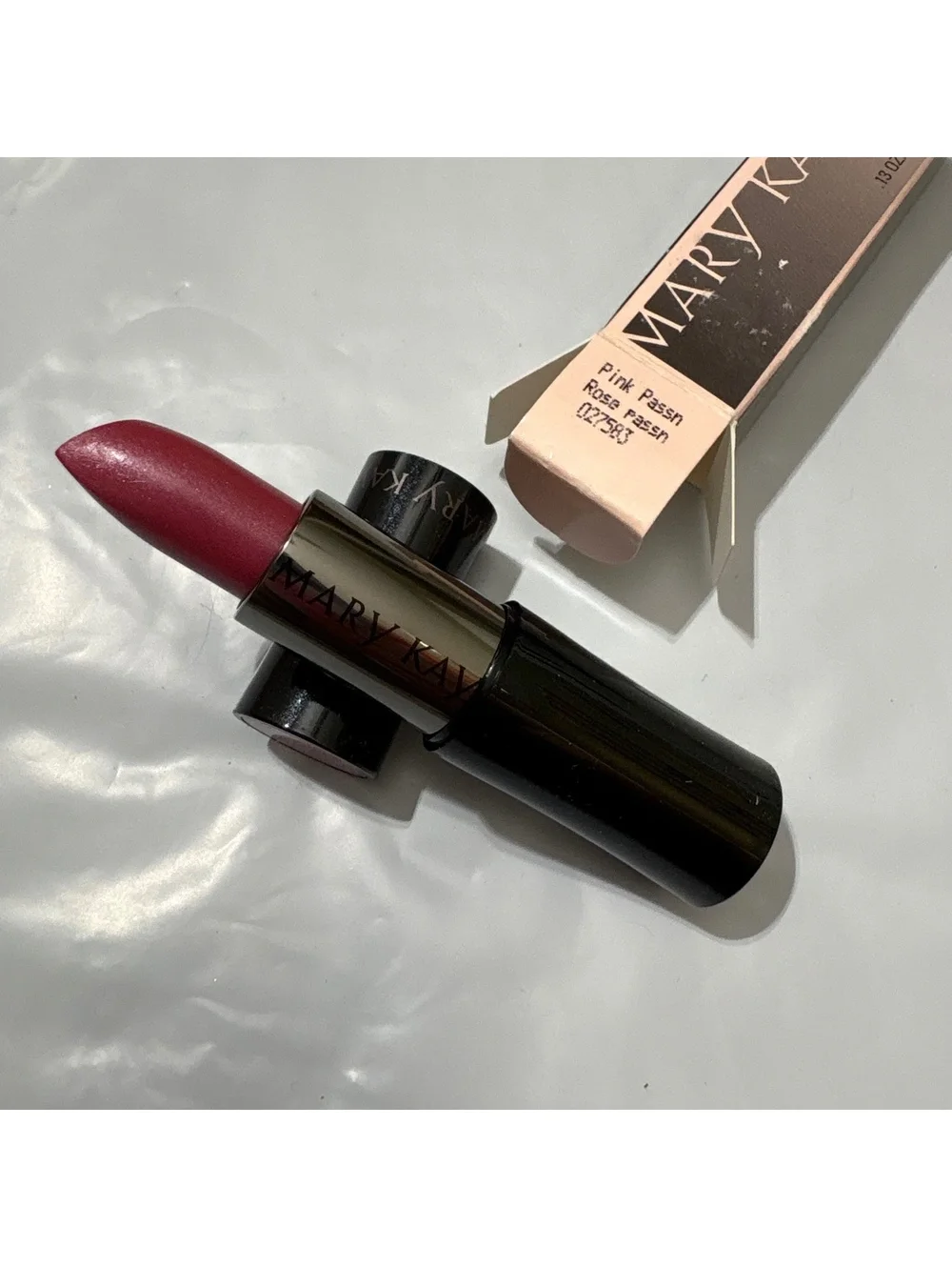 MARY KAY Creme Lipstick .13 oz. New with Box - Pink Passion 027583 Discontinued